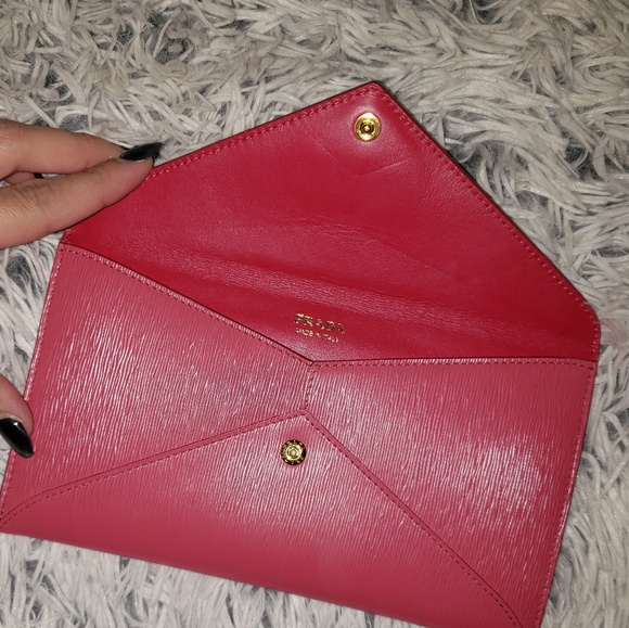 Authentic Prada document holder -new - Picture 2 of 4